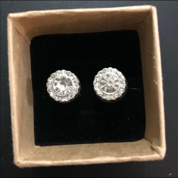 Lauren Conrad Halo Solitaire Earrings - Picture 2 of 8